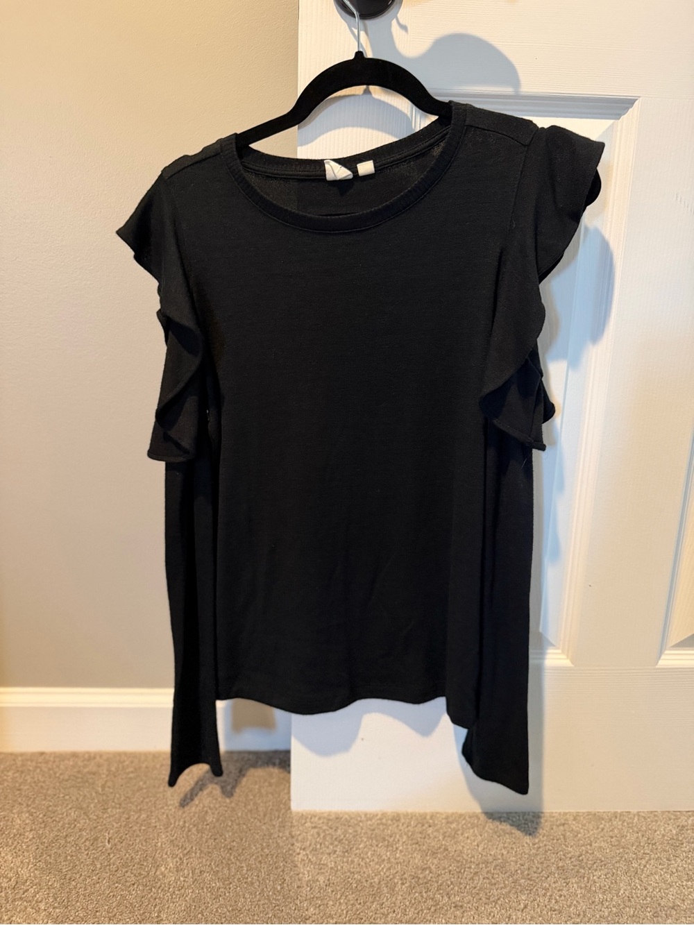 GAP Black Long Sleeve Ruffle Shoulder Top